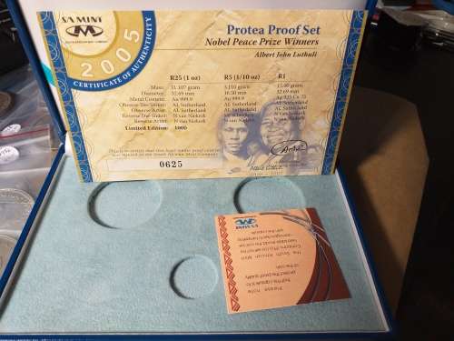 EMPTY BOX FOR 2005 PROTEA PROOF SET NOBEL PEACE PRICE WINNER, LUTHULI.