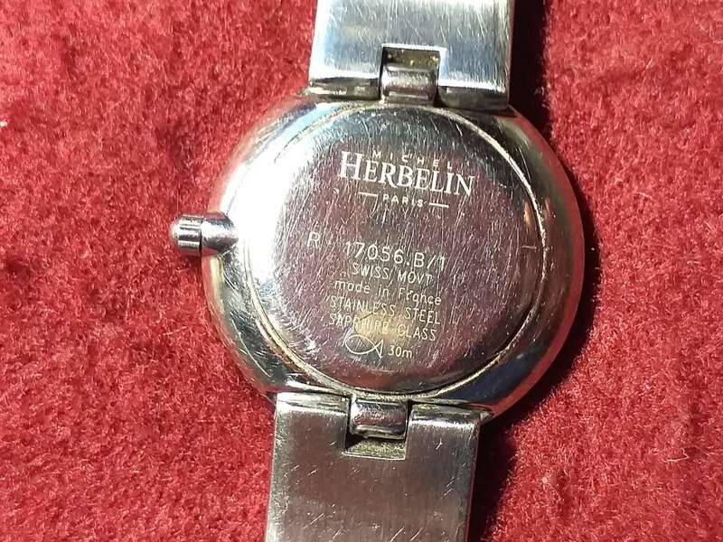 MICHEL HERBELIN WOMEN'S WATCH in good working order. [It needs a battery]