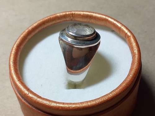 LOVELY SOLID STERLING SILVER RING WITH MOONSTONE