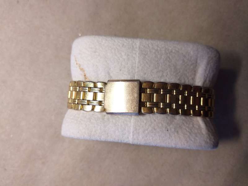 LOVELY GENUINE ROTARY WOMEN'S WATCH WITH MOTHER OF PEARL FACE WITH NEW BATTERY EXCELLENT CONDITION