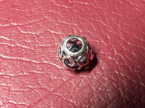LOVELY GENUINE SOLID STERLING SILVER PANDORA CHARM