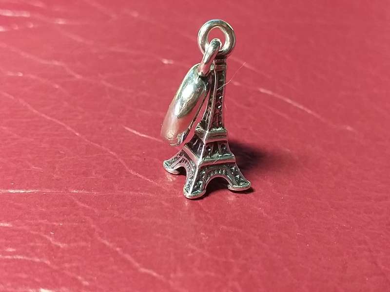 LOVELY GENUINE SOLID STERLING SILVER PANDAORA CHARM