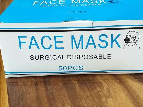 50 SURGICAL DISPOSABLE FACE MASKS WITHOUT GLASS FIBRES [Bid per mask to take 50]