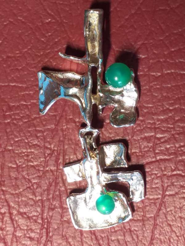 LOVELY UNIQUE SILVER PENDANT IN VERY GOOD CONDITION