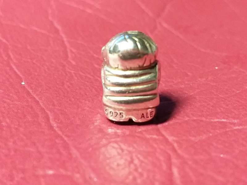 LOVELY GENUINE SOLID STERLING SILVER PANDORA CHARM IN EXCELLENT CONDITION [4 g]