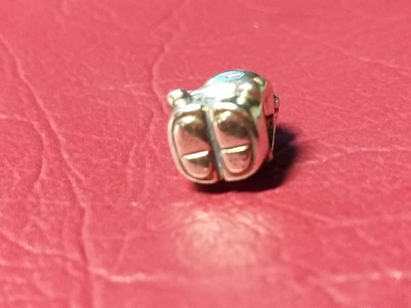 LOVELY GENUINE SOLID STERLING SILVER PANDORA CHARM IN EXCELLENT CONDITION [4 g]