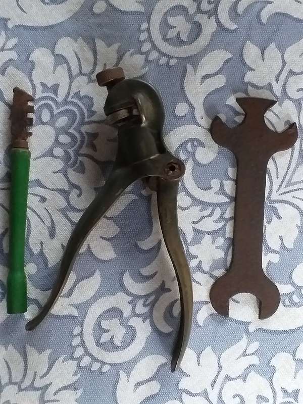 3 x VINTAGE TOOL [One bid for all]