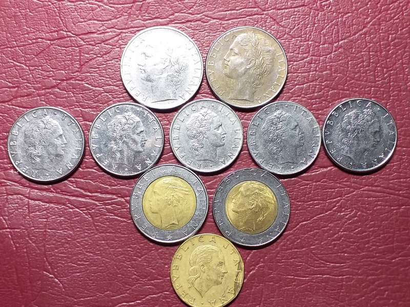 10 x COINS FROM ITALY [Bid per coin to take all]