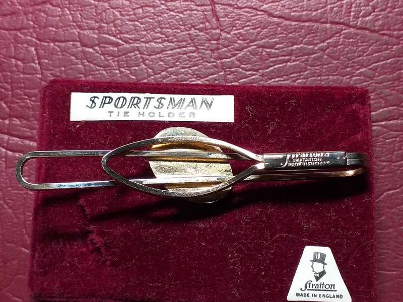 LOVELY VINTAGE RUGBY TIE PIN IN ORIGINAL BOX IN EXCELLENT CONDITION