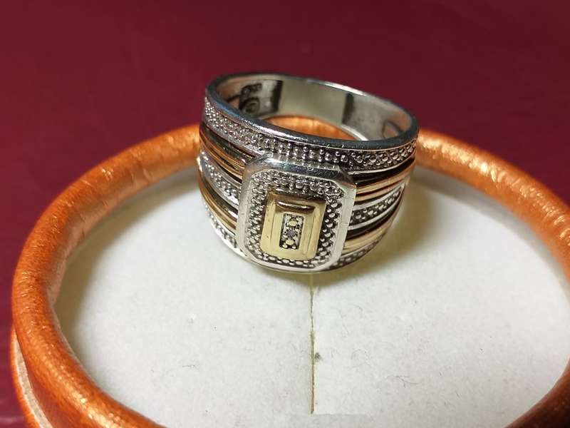 LOVELY GENUINE SOLID STERLING SILVER RING WITH 9 ct GOLD INLAYS