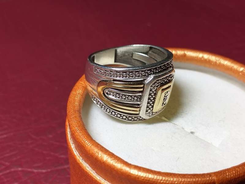 LOVELY GENUINE SOLID STERLING SILVER RING WITH 9 ct GOLD INLAYS