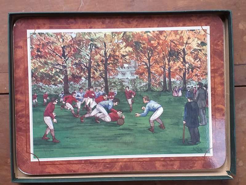 6 x PLACEMATS - NOSTALGIC SPORT -IN ORIGINAL BOX IN EXCELLENT CONDITION - 28,5 cm x 21 cm - A RELIST