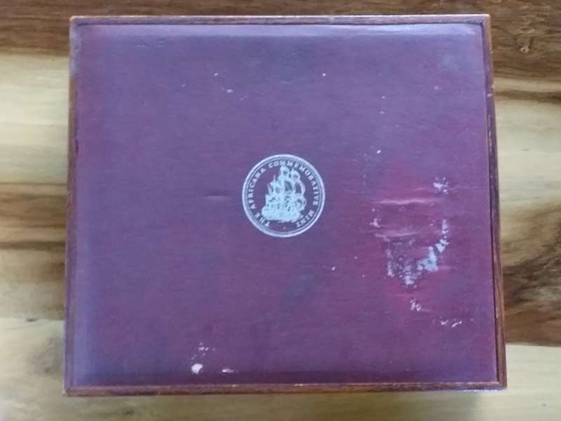 EMPTY BOX FOR RSA 1974/5 DEFINITIVE STAMP REPLICA SET - [One hinge broken]
