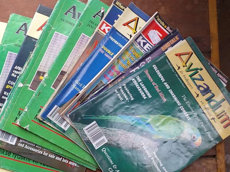 21 MAGAZINES ABOUT BIRDS - [5,5 kg] Shipping R115 to your door.