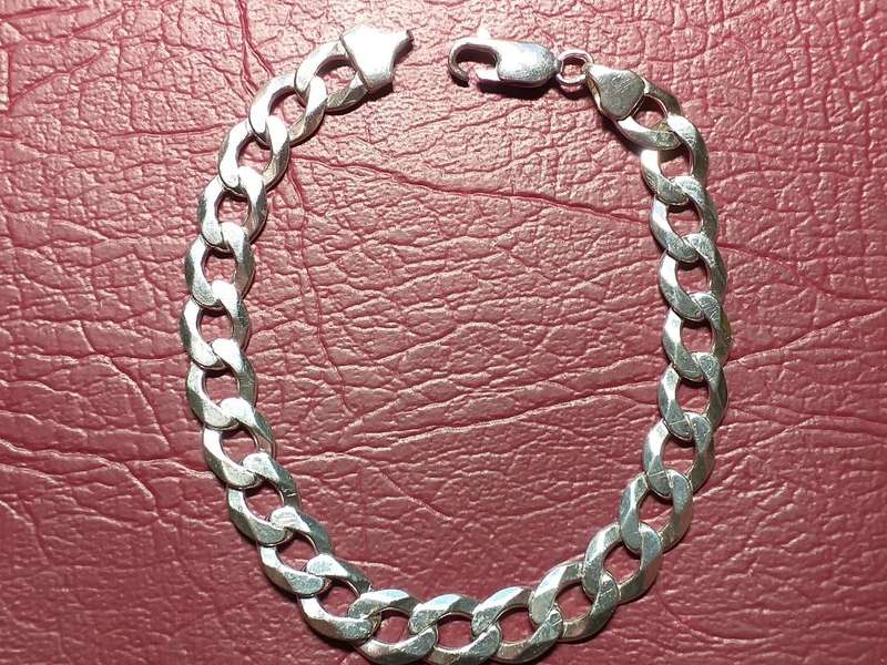 LOVELY GENUINE SOLID STERLING SILVER BRACELET WITH ITALIAN CLASP IN VERY GOOD CONDITION [13 g]