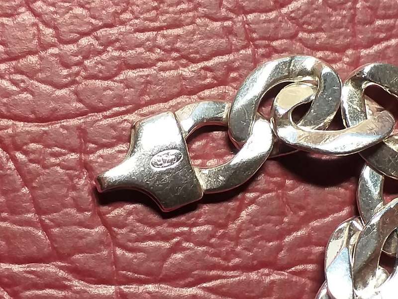 LOVELY GENUINE SOLID STERLING SILVER BRACELET WITH ITALIAN CLASP IN VERY GOOD CONDITION [13 g]