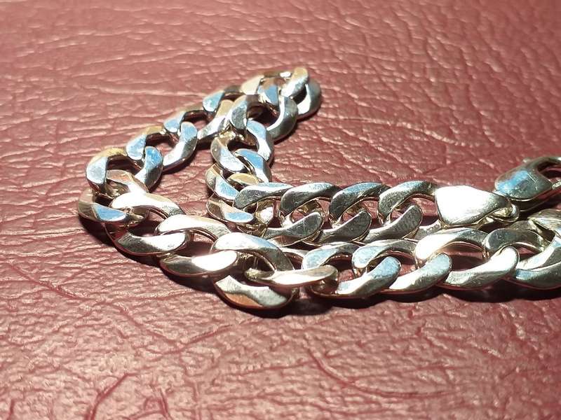 LOVELY GENUINE SOLID STERLING SILVER BRACELET WITH ITALIAN CLASP IN VERY GOOD CONDITION [13 g]