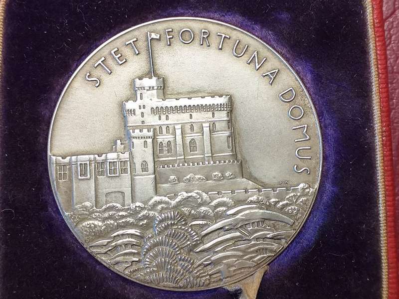 OFFICIAL 1910 - 1935 LARGE STERLING SILVER JUBILEE MEDAL in original box. - RARE