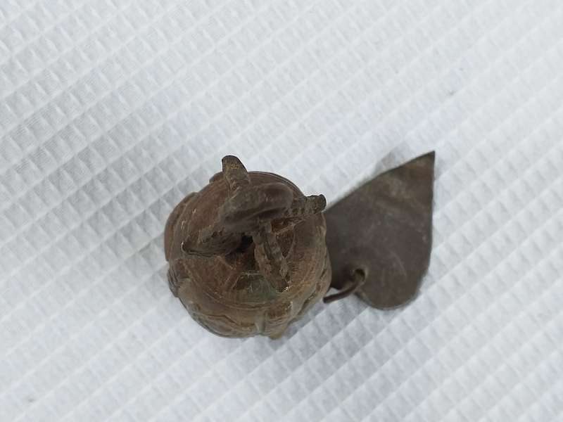 SMALL VINTAGE BRASS HANGING BELL - [L = 70 mm]