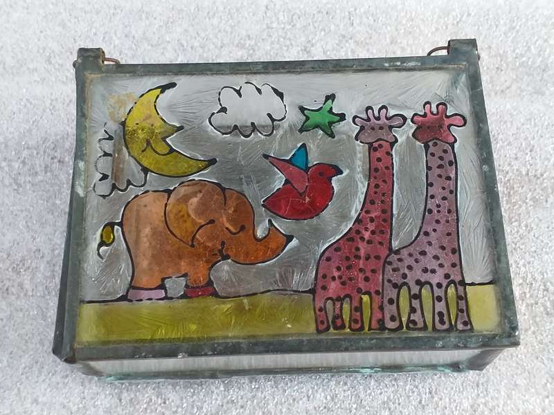 LITTLE LEAD GLASS BOX IN GOOD CONDITION - [80 mm x 60 mm x 33 mm]