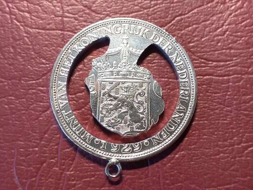 1929 1 Guilder Silver Pierced Trench Art Queen Wilhelmina Netherlands