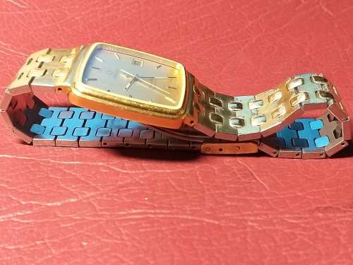 OMEGA SEAAMASTER QUARTZ MENS WATCH IN 100% WORKING ORDER