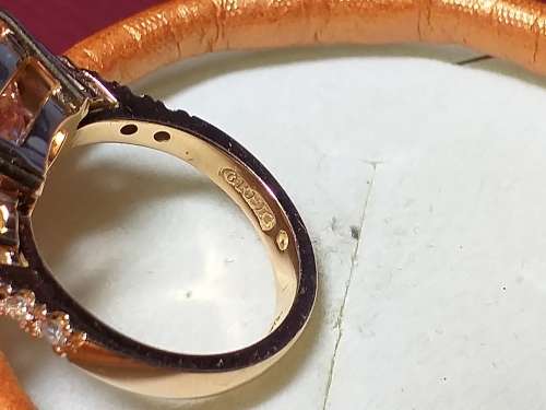LOVELY GENUINE SOLID 18 ct ROSE GOLD RING WITH MORGANITE AND DIAMONDS WITH VALUATION CERTIFICATE