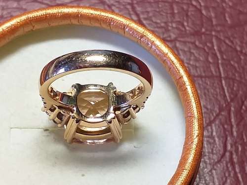 LOVELY GENUINE SOLID 18 ct ROSE GOLD RING WITH MORGANITE AND DIAMONDS WITH VALUATION CERTIFICATE