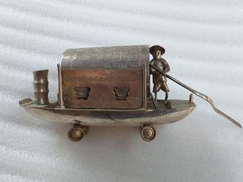 LOVELY UNIQUE SILVER PLATED ORNAMENT - [L : 14,5 cm x 7 cm x 8,5 cm]