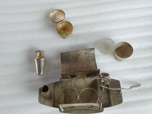 LOVELY UNIQUE SILVER PLATED ORNAMENT - [L : 14,5 cm x 7 cm x 8,5 cm]