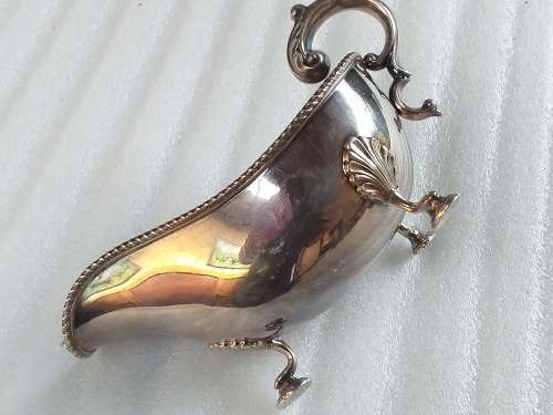 LOVELY SILVER PLATED SAUCE BOWL - [L: 15 cm x 6,5 cm x 8,5 cm]