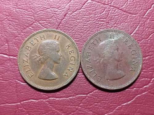 2 x 1953 SA UNION HALF PENNIES - [Bid per coin to take both]