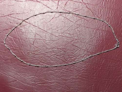 LOVELY GENUINE SOLID STERLING SILVER NECKLACE IN PRESTINE CONDITION