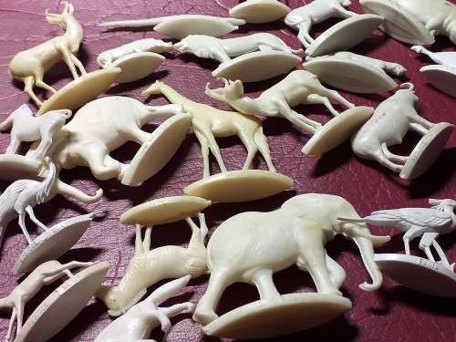 A COLLECTION OF 20 VINTAGE COCA-COLA ANIMAL FIGURINES - [Bid per figurine to take all.]
