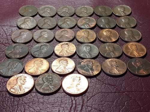 A LOT OF 33 USA 1 CENTS - ALL DIFFERENT DATES - [Bid per coin to take all.]