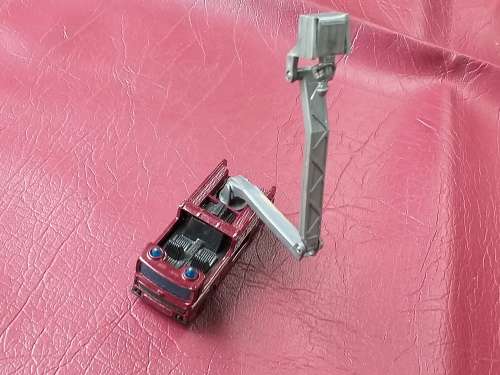 MATCHBOX DIE CAST FIRE TRUCK - [Length 70 mm]