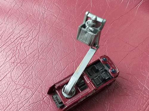 MATCHBOX DIE CAST FIRE TRUCK - [Length 70 mm]