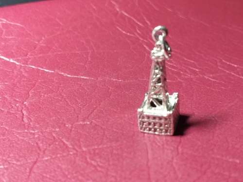 LOVELY GENUINE SOLID STERLING SILVER CHARM - [L 23 mm, 2,2 g]