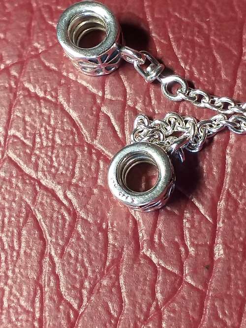 LOVELY GENUINE SOLID STERLING SILVER PANDORA SAFETY CHAIN CHARM IN EXCELLENT CONDITION -  [3,3 g]