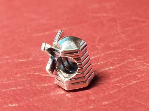 LOVELY GENUINE SOLID STERLING SILVER PANDORA CHARM IN EXCELLENT CONDITION - [3 g]