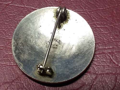 VINTAGE GENERAL MOTORS - SOUTH ARICAN LTD - BADGE - 1126 - [Diameter 38 mm]