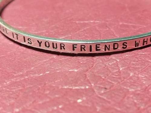 LOVELY GENUINE SOLID STERLING SILVER BANGLE IN VERY GOOD CONDITION - [11,5 g]