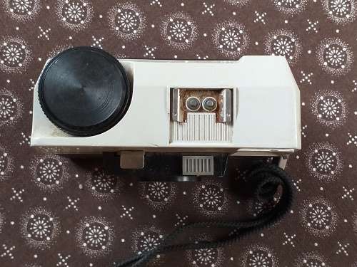 KODAK INSTAMATIC 25 CAMERA - [AS IS]
