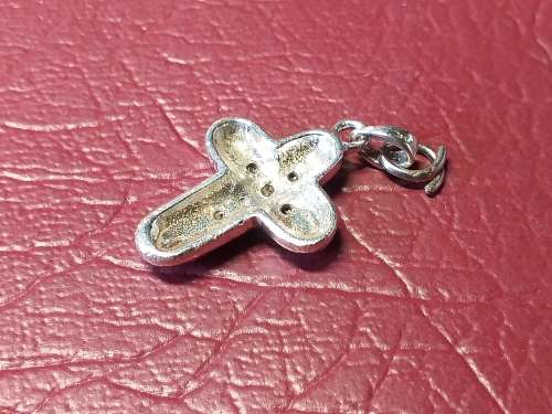 LOVELY GENUINE SOLID STERLING SILVER CROSS PENDANT IN VERY GOOD CONDITION - [3,5 g, Length 23 mm]