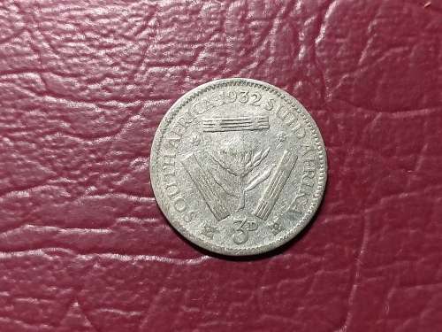 1932 SA UNION SILVER 3 PENCE