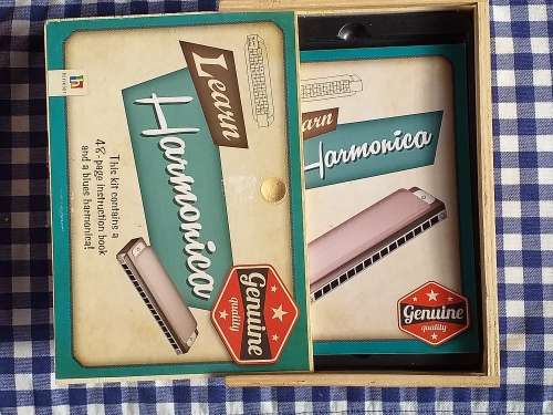 GENUINE QUALITY HARMONICA IN ORIGINAL BOX - EXCELLENT CONDITION