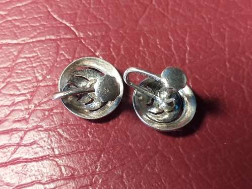 LOVELY GENUINE SOLID STERLING SILVER VINTAGE EARRINGS WITH MARCASITE - TWO STONES MISSING - 7,7 gram