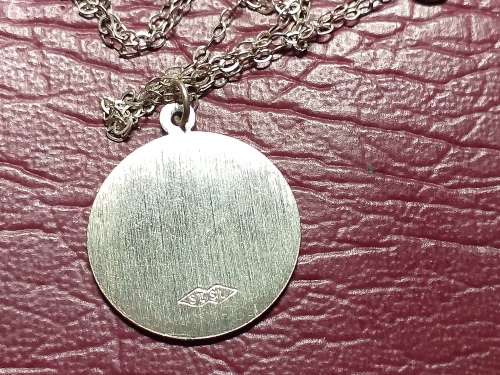 LOVELY GENUINE SOLID STERLING SILVER NECKLACE WITH ST CHRISTOPHER PENDANT IN VERY GOOD CONDITION