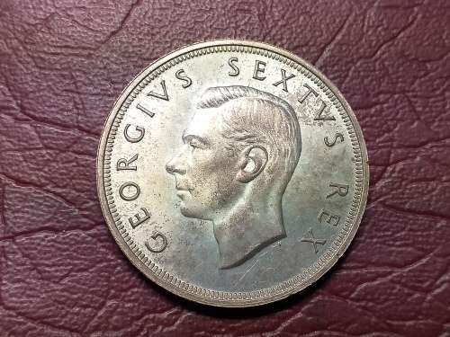1952 SA UNION SILVER 5 SHILLINGS - MINT STATE