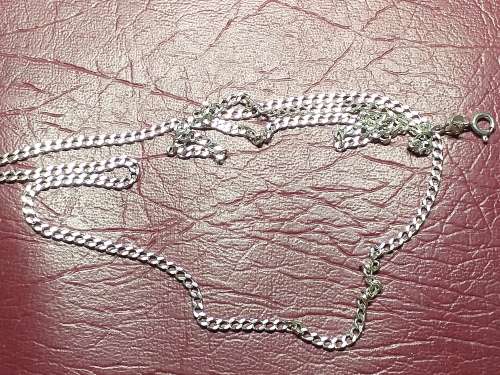LOVELY GENUINE SOLID STERLING SILVER NECKLACE IN VERY GOOD CONDITION - [8,5]